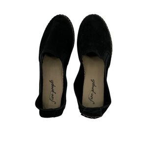 Free People Black Suede Slip On Espadrille Flat Loafers Size 40 Women's